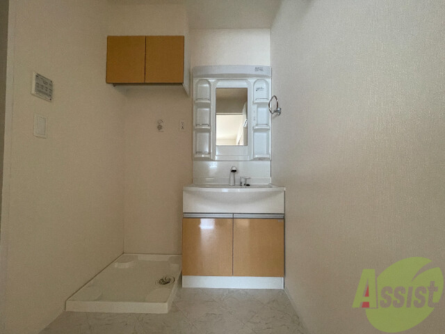 洗面設備　洗面は独立洗面なので忙しい朝もバッチリですね。