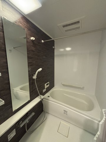 バス・シャワールーム　※クリーニング前の写真です。