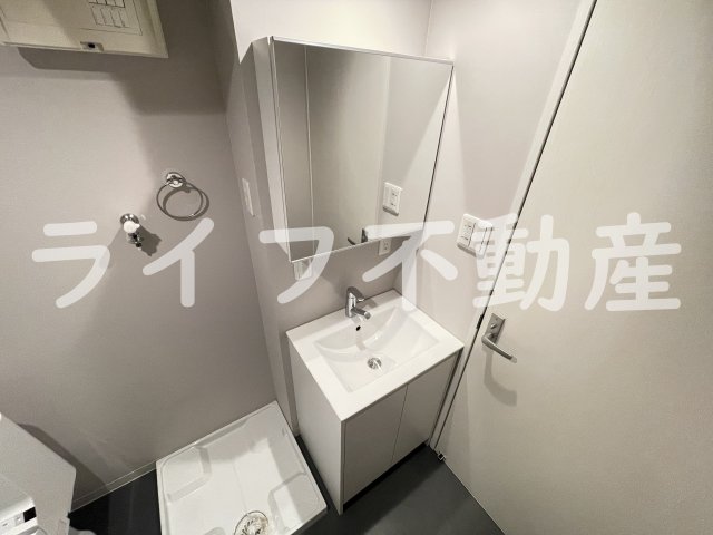 洗面設備　独立洗面化粧台付き