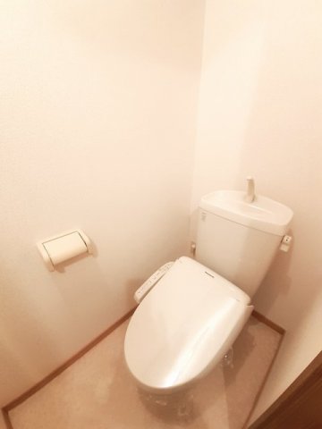 トイレ　シンプルで使いやすいトイレです