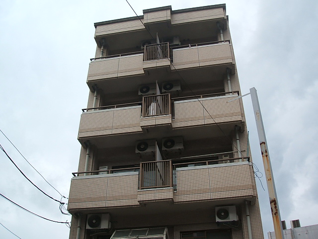 西本ビルの外観写真