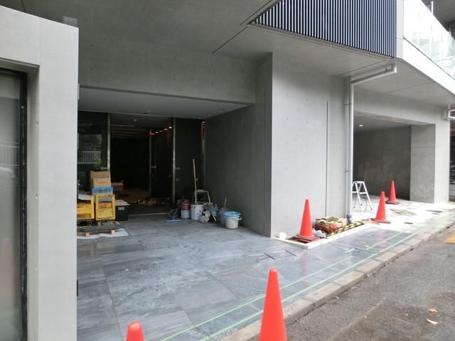 エントランス　エントランス