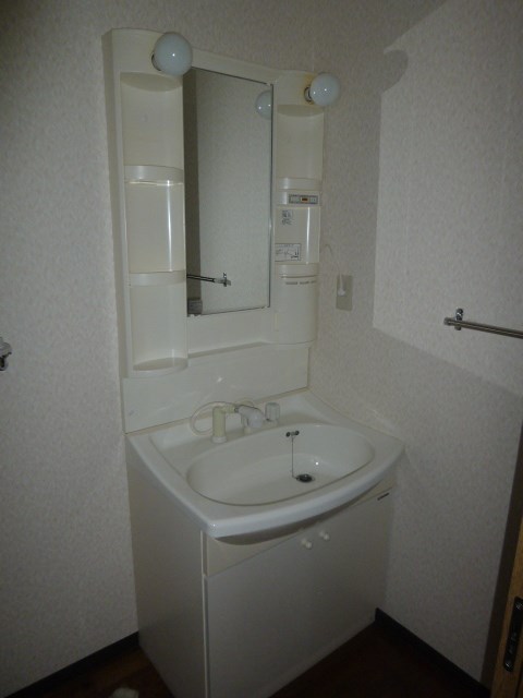 洗面設備　洗髪洗面化粧台