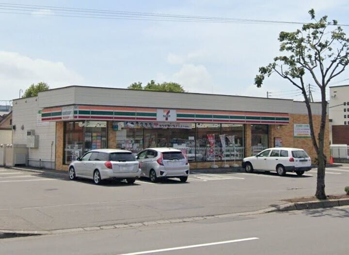 コンビニ　セブンイレブン札幌白石中央一条店（コンビニ）まで310m
