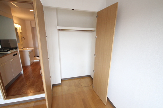 収納　※別部屋の写真です