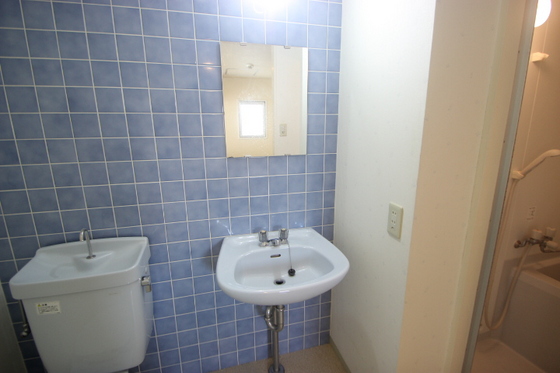 洗面設備　※別部屋の写真です
