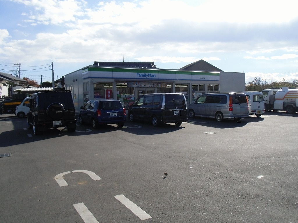 コンビニ　ファミリーマート入間木蓮寺店（コンビニ）まで1640m