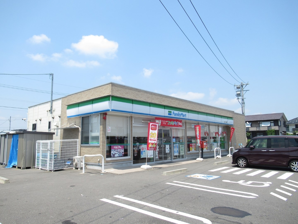 コンビニ　ファミリーマート 岐阜下奈良店（コンビニ）まで750m