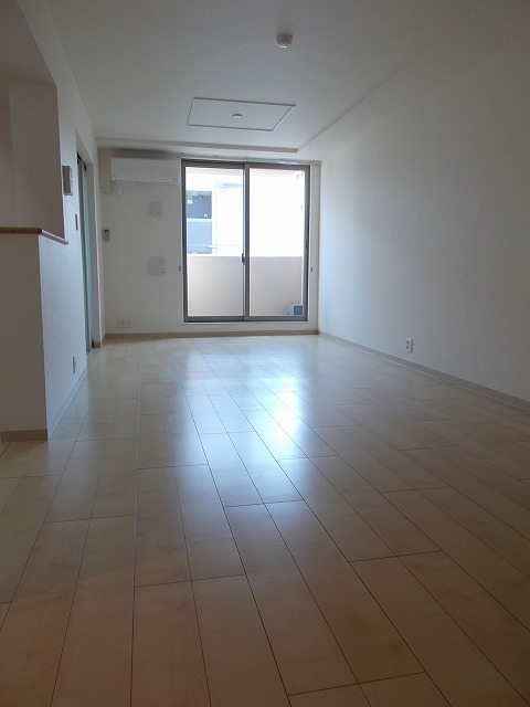 居室・リビング　16.1帖の広々したLDK