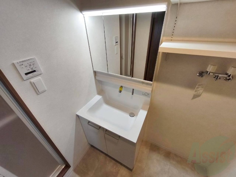 洗面設備　シャンプードレッサーで身支度もラクラクです！