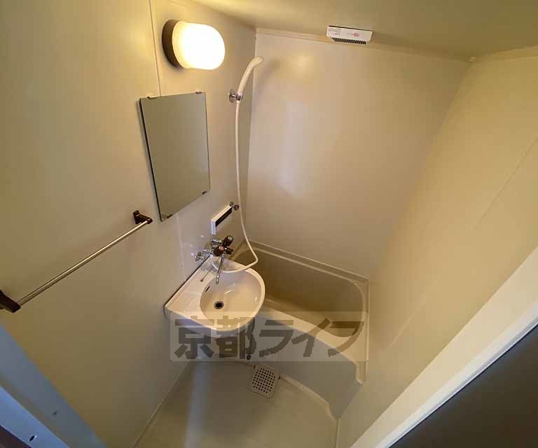 バス・シャワールーム　お手入れがしやすいです。