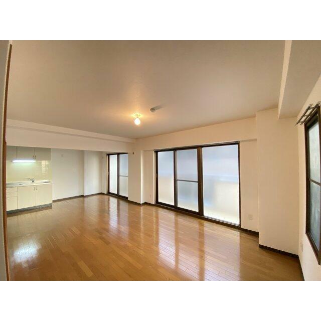 居室・リビング　前回募集時の写真です