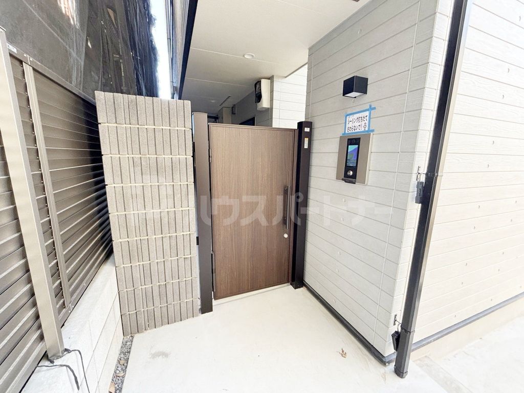 エントランス　エントランス