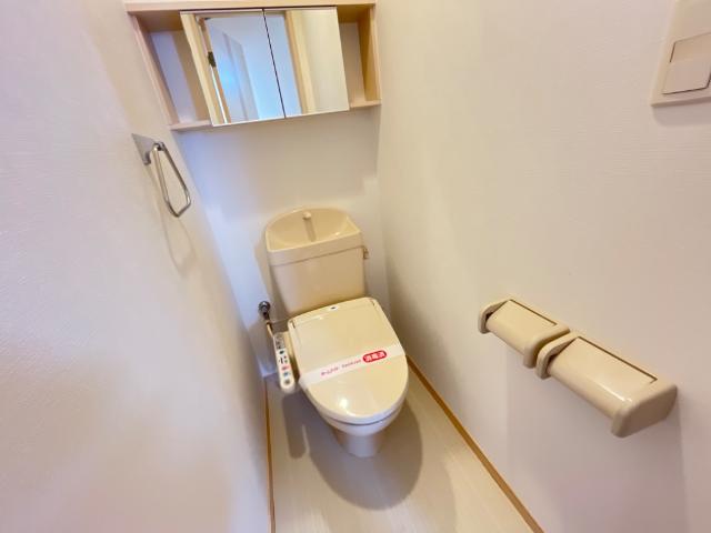 トイレ　シャワー付トイレ