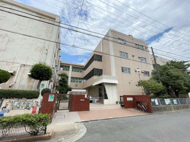 小学校　高木小学校（小学校）まで564m