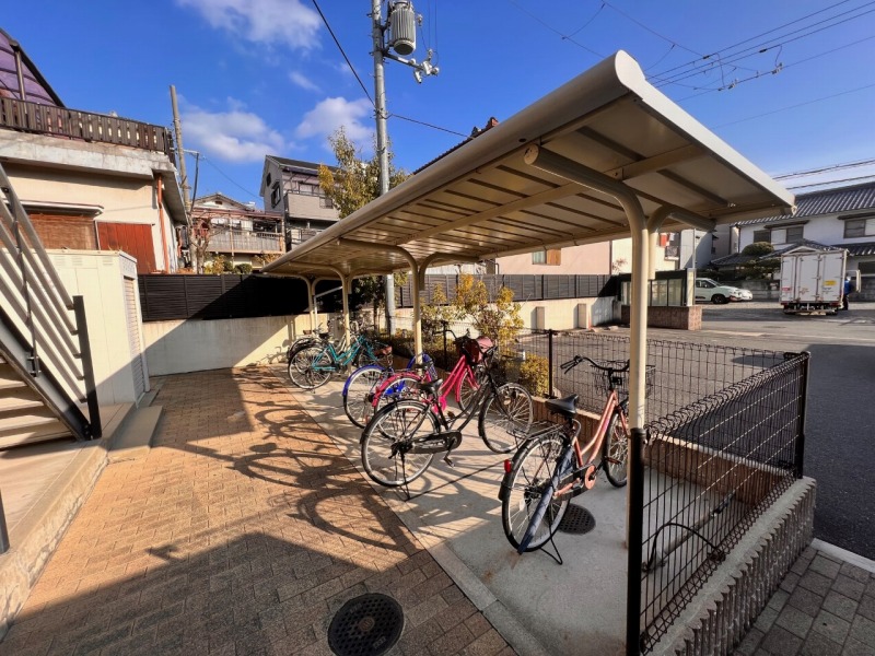 その他　駐輪スペースです。
