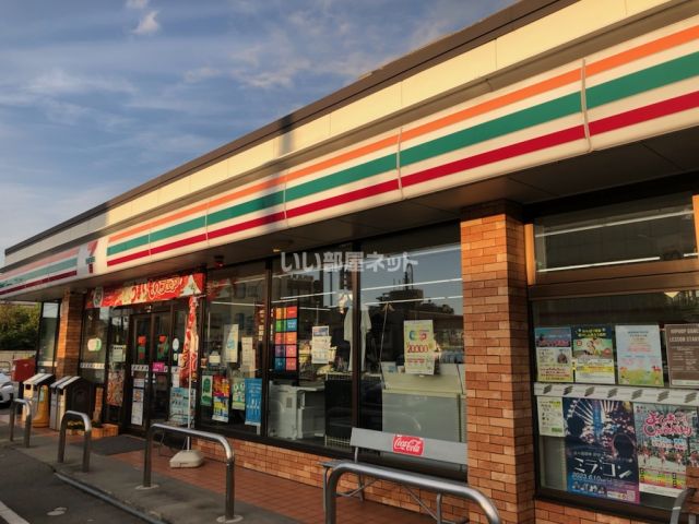 コンビニ　セブンイレブン　魚津釈迦堂１丁目店（コンビニ）まで627m