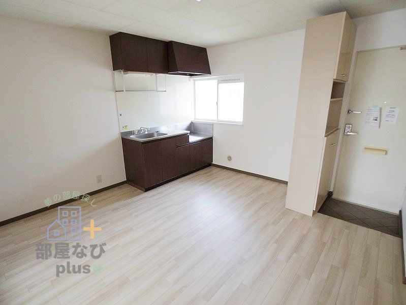 居室・リビング　※他号室写真