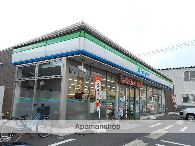 コンビニ　ファミリーマート小倉葛原本町一丁目店（コンビニ）まで255m