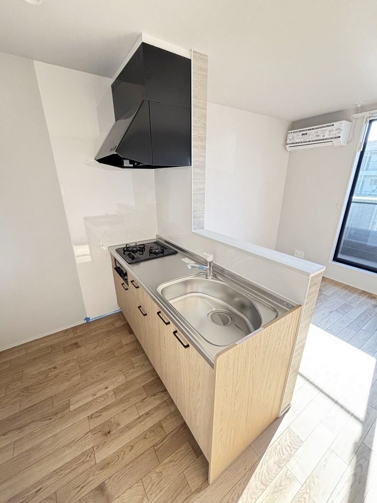 キッチン　※建築中の写真です