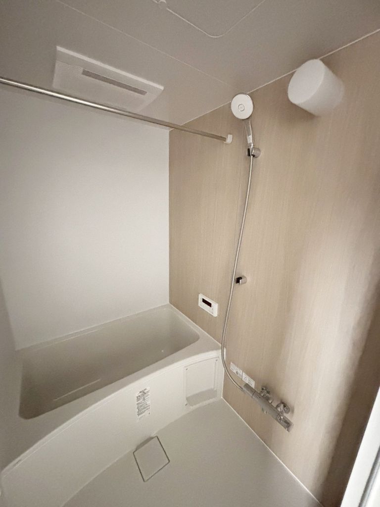 バス・シャワールーム　※建築中の写真です