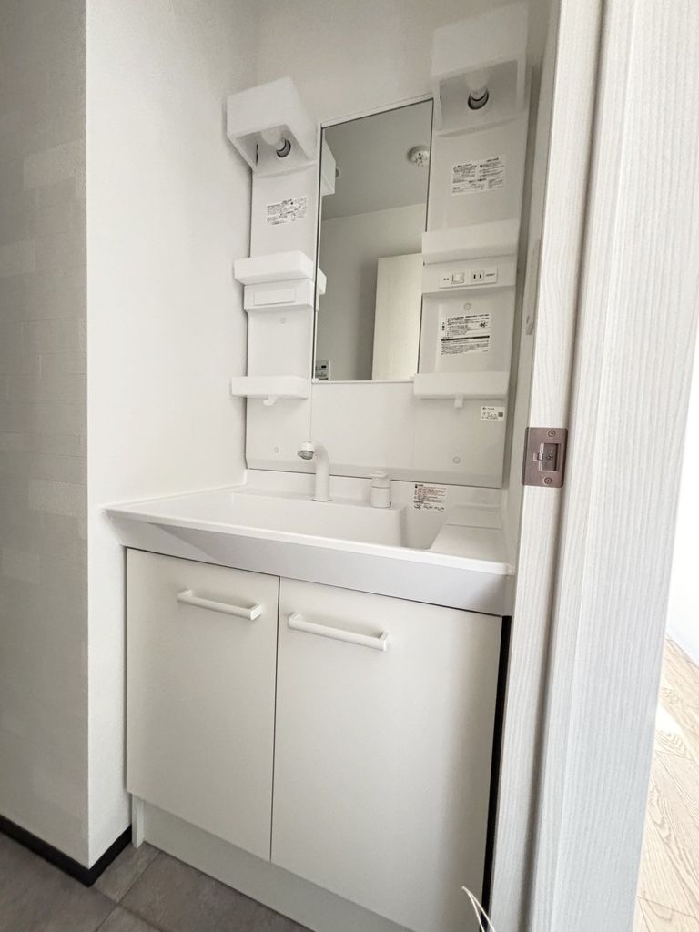 洗面設備　※建築中の写真です