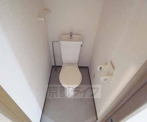 トイレ　シンプルなトイレです