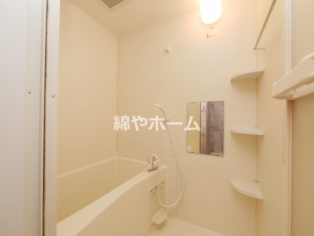 バス・シャワールーム　お風呂で日々の疲れを落としましょう