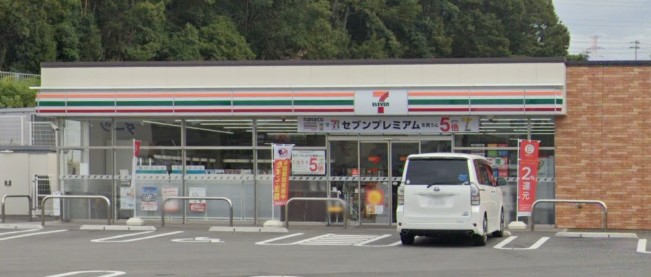 コンビニ　セブンイレブン 和泉室堂町店（コンビニ）まで415m