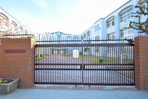 中学校　大阪市立文の里中学校（中学校）まで1032m