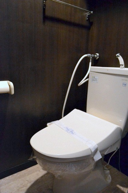 トイレ　トイレ