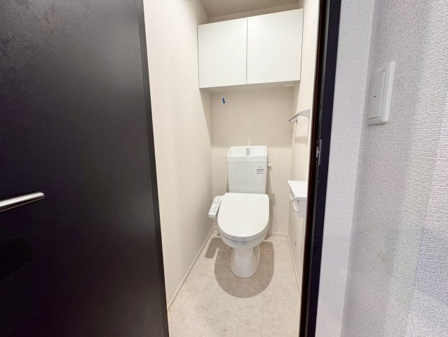 トイレ　※写真は反転仕様です。