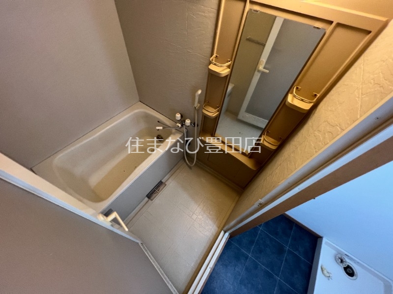 バス・シャワールーム　同型別部屋写真