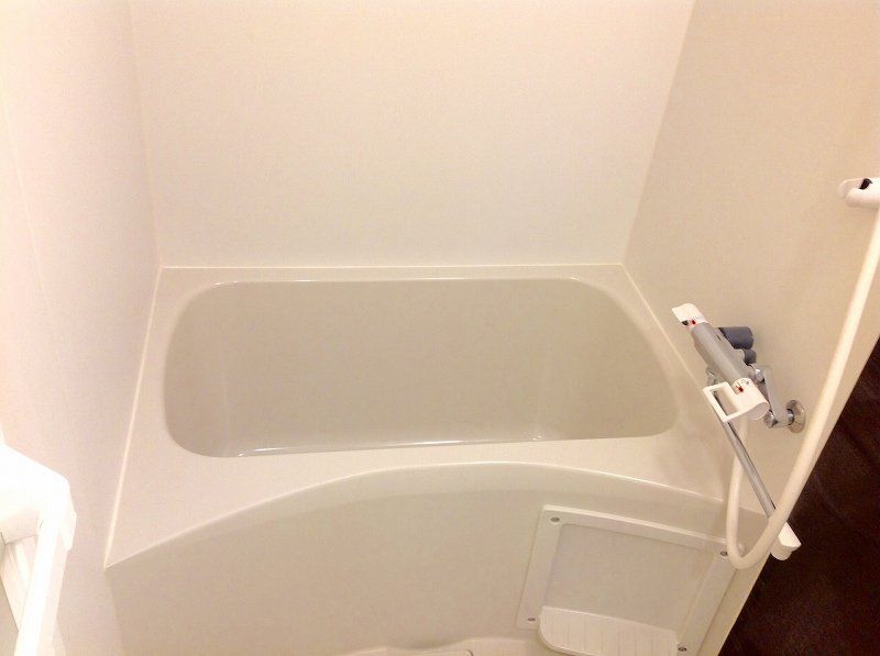 バス・シャワールーム　カラーパネル使用