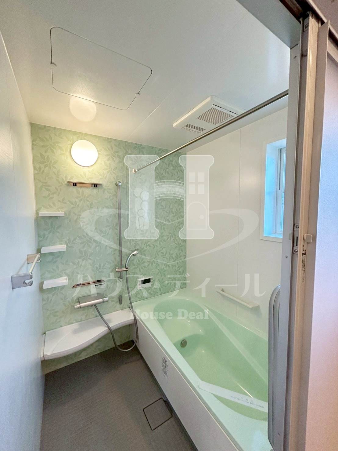 バス・シャワールーム　お風呂で日々の疲れを落としましょう