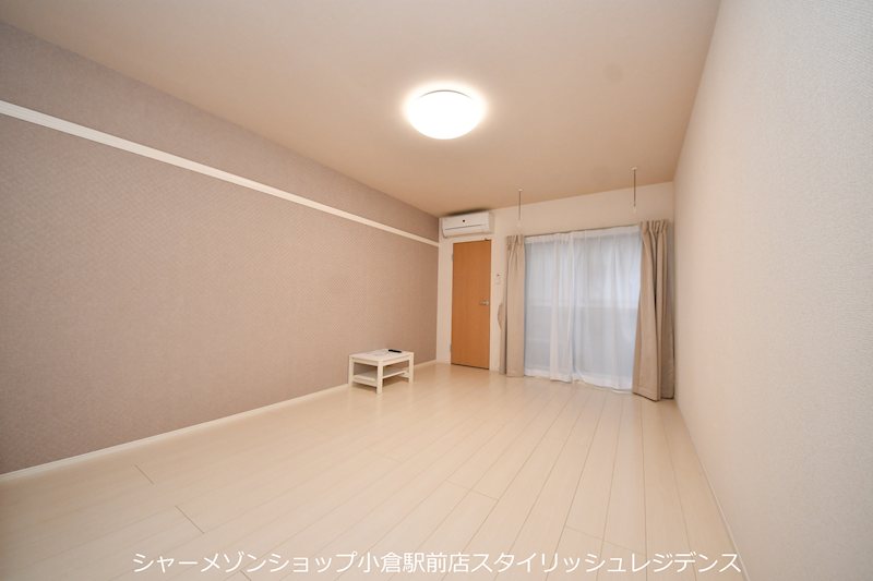 居室・リビング　写真と異なる場合は現況を優先します