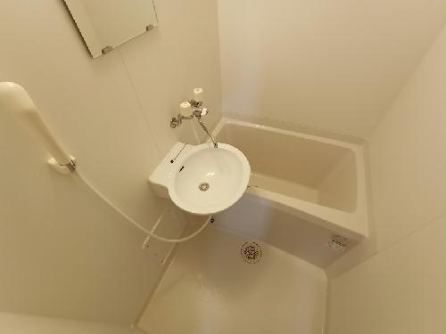 バス・シャワールーム　浴槽スペースです。