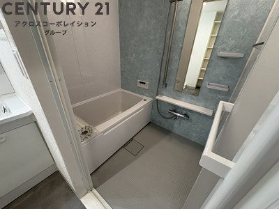 バス・シャワールーム　追い焚き機能付きで便利です！