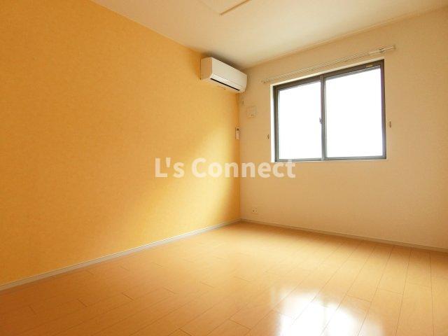 その他　洋室にもエアコン付きです。