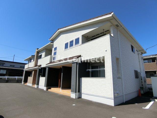 建物外観　２０１５年築のアパートです。