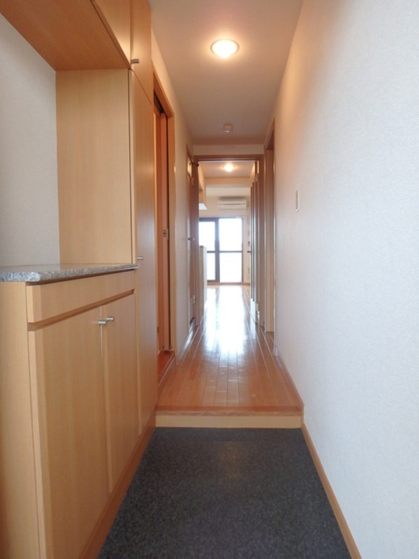 玄関　図面と現状に相違がある場合には現状を優先