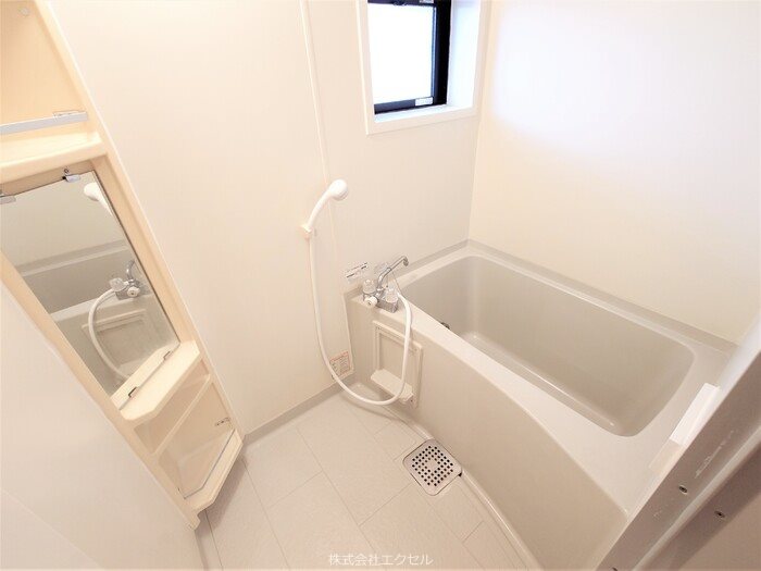 バス・シャワールーム　追い焚き付きです。