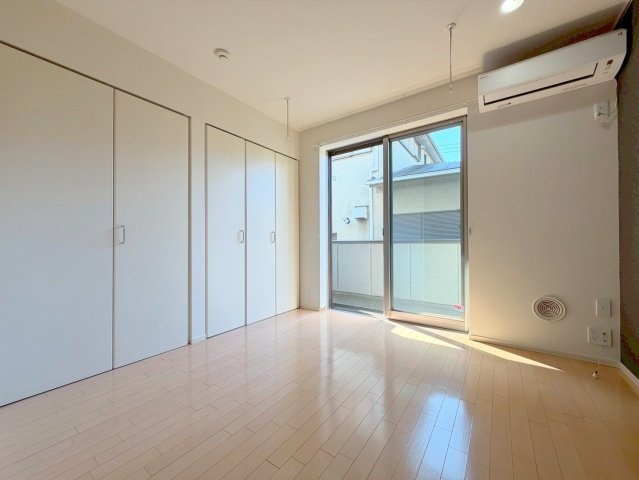 洗面設備　★三面鏡付シャンプードレッサー洗面台です★