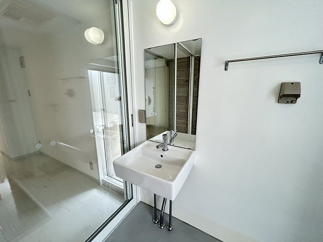 洗面設備　同マンション別部屋