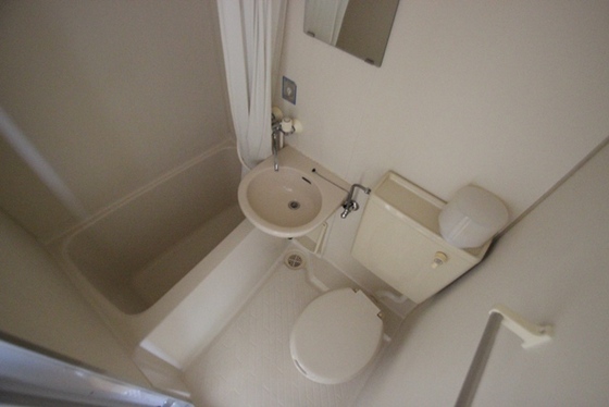 バス・シャワールーム　※別部屋の写真です