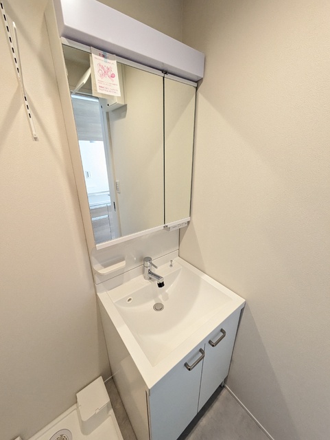 洗面設備　★朝の身支度に便利な洗髪洗面化粧台★