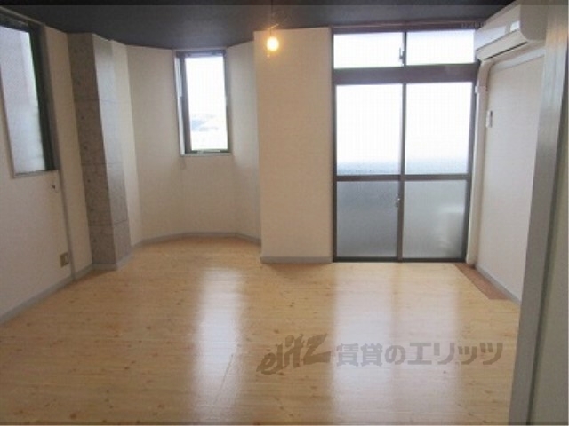 居室・リビング　洋室