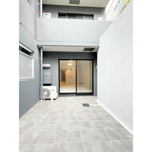 バルコニー　テラス