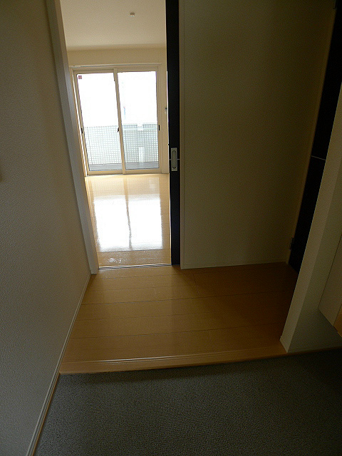 玄関　※写真は同間取りタイプになります。