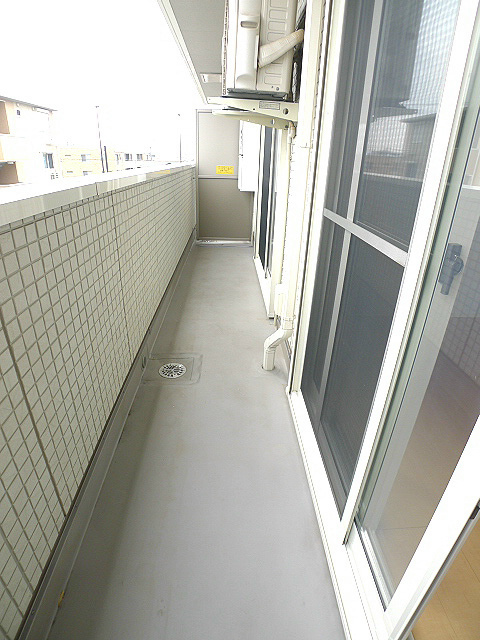 バルコニー　※写真は同間取りタイプになります。